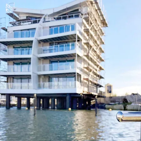 Apartment Xlii
